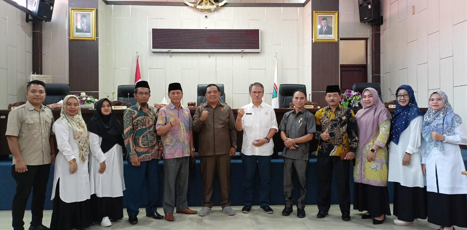 BK DPRD Kabupaten Agam melakukan kunjungan kerja ke sejumlah DPRD di Provinsi Sumatera Barat