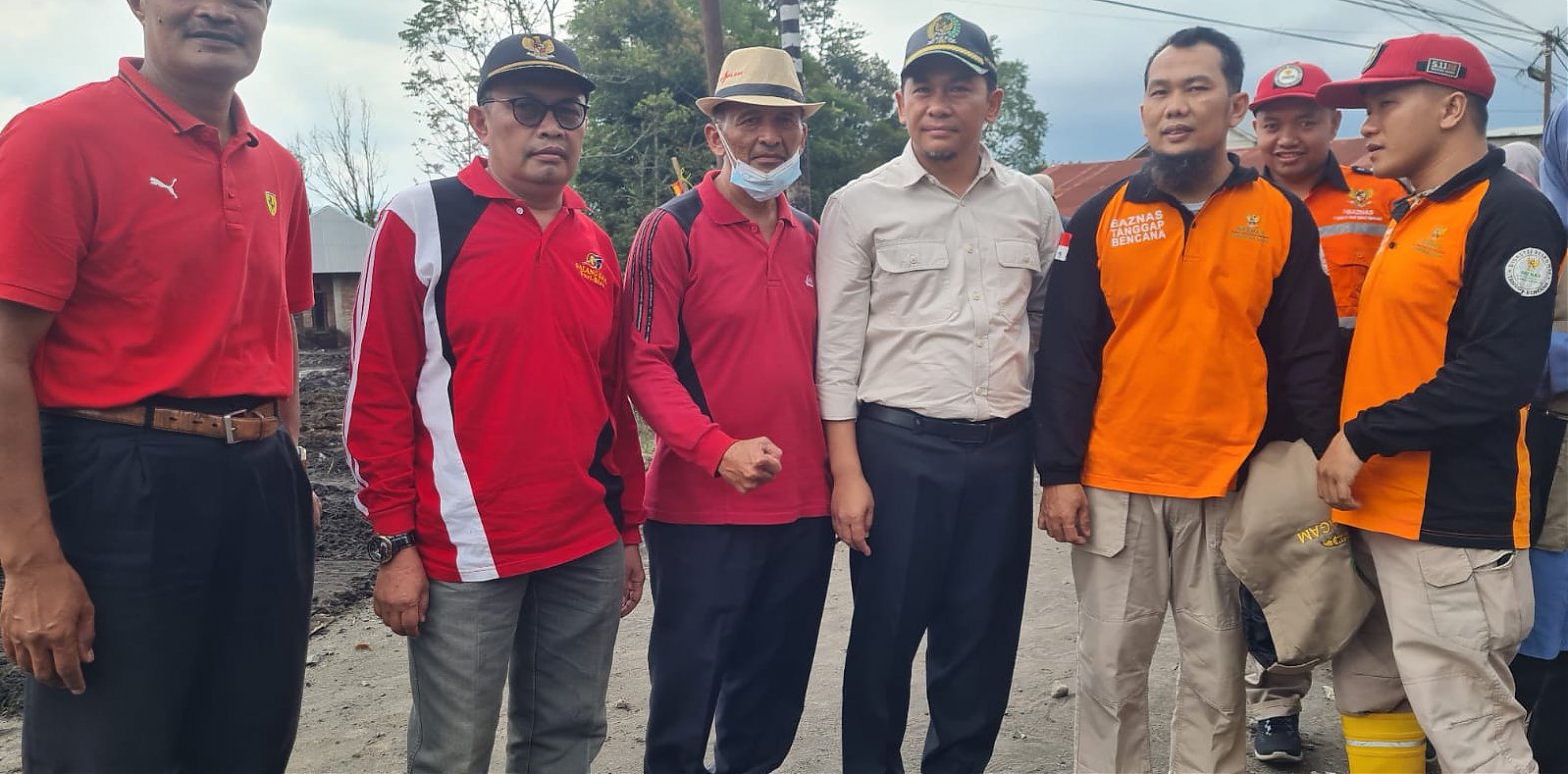 Ketua DPRD Agam Dr Novi Irwan,S,Pd,M.M  Temui Korban Banjir Bandang di Bukik Batabuah Kecamatan Candung