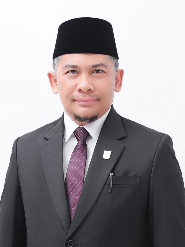 Dr. Novi Irwan, S.Pd., M.M.
