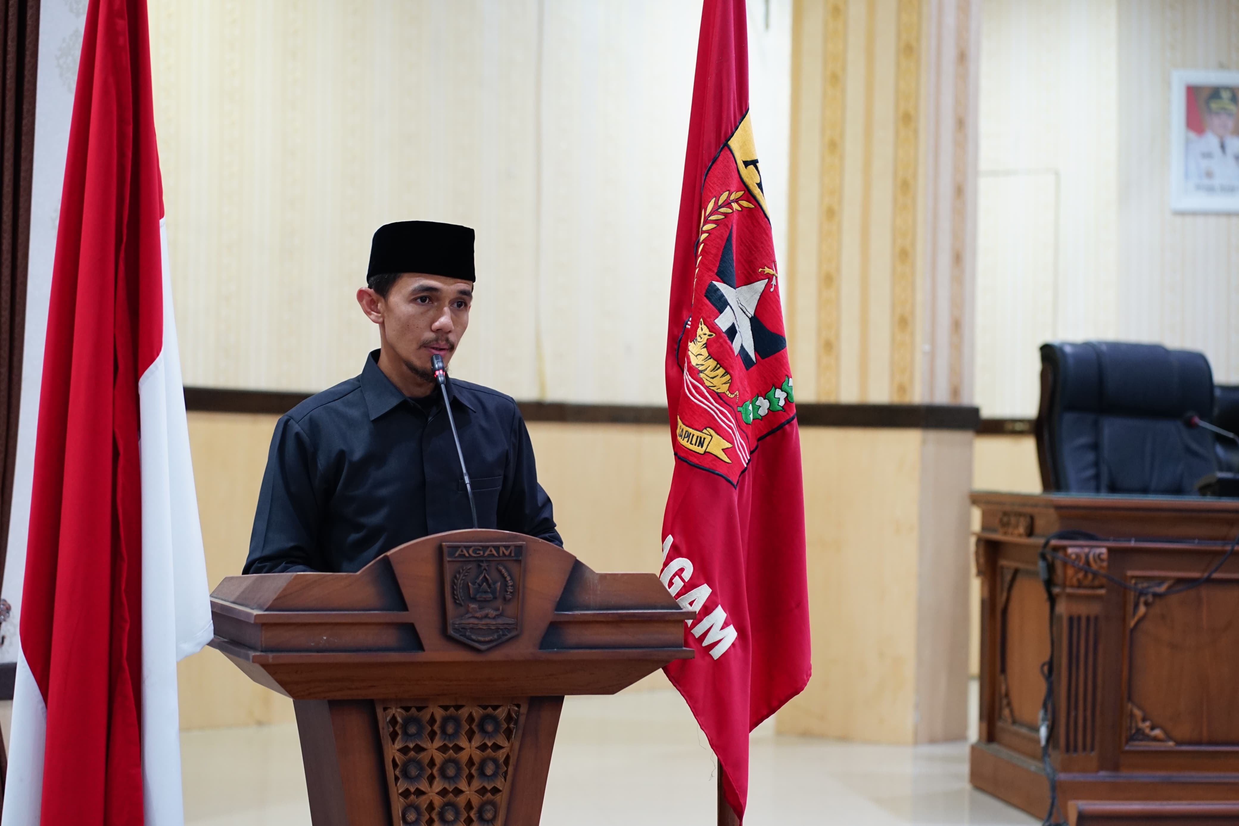 DPRD Agam Gelar Paripurna Internal, Komisi I Sampaikan Laporan Ranperda Pelayanan Publik