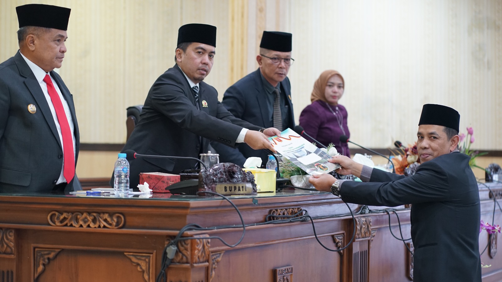 DPRD dan Pemerintah Daerah Agam Sepakati Ranperda Cadangan Pangan Menjadi Perda