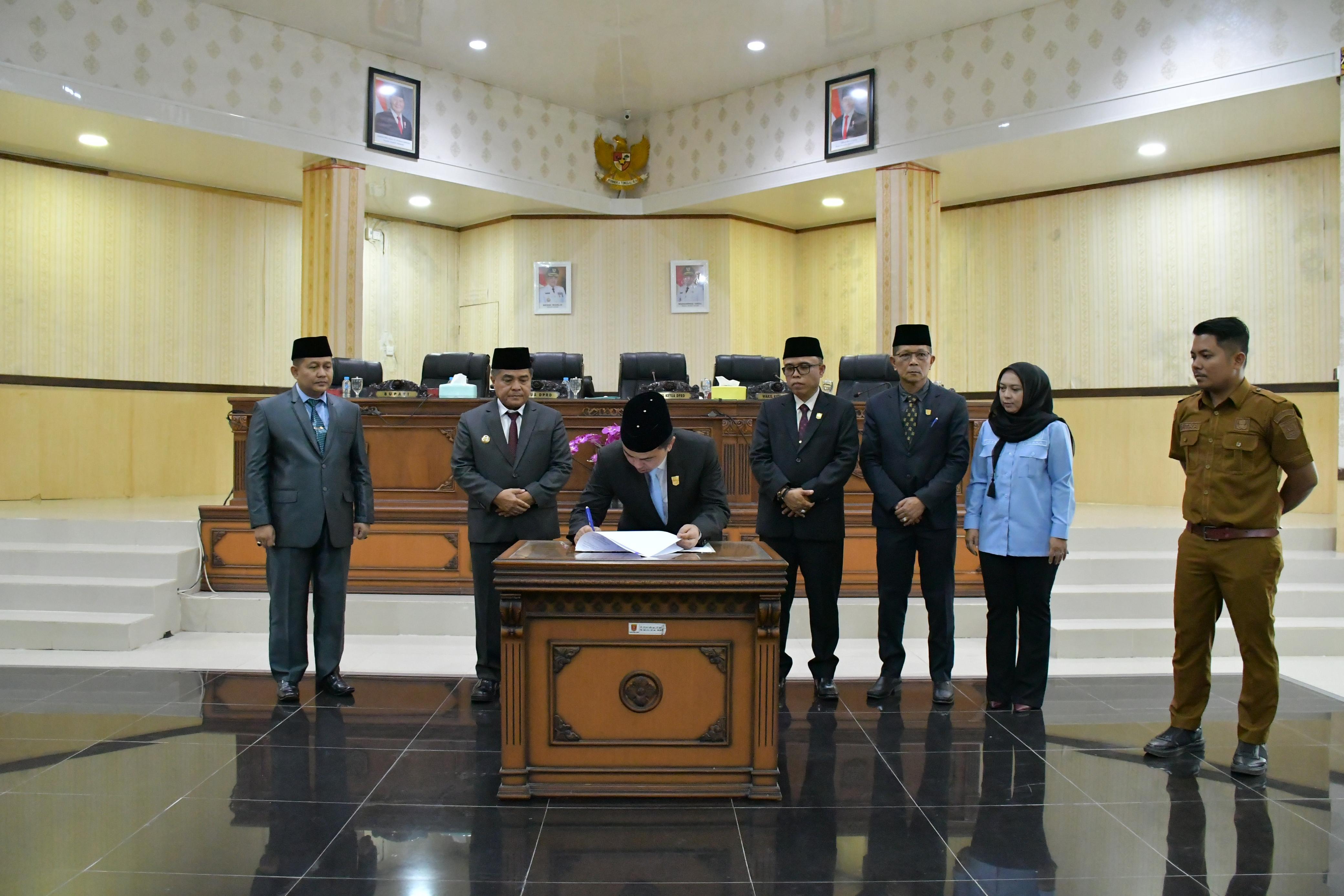DPRD Agam Setujui Ranperda tentang Penyelenggaran Perpustakaan Dijadikan Perda